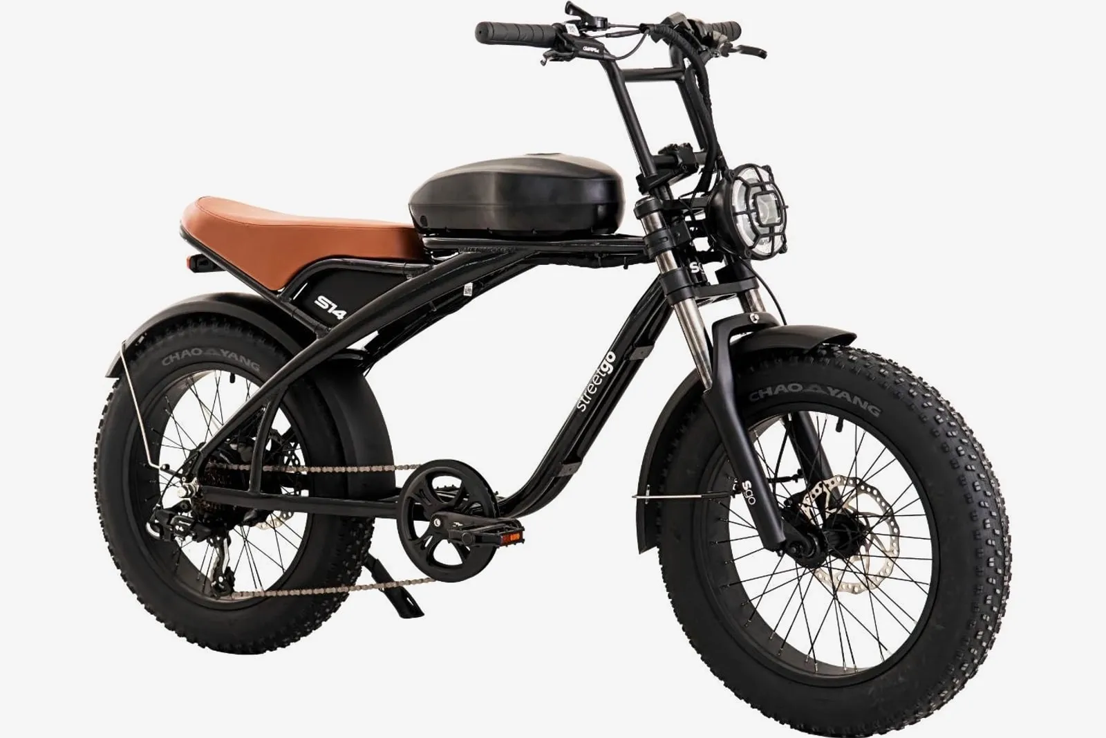 Bicicleta elétrica Oggi Street GO S14 preta, com quadro rebaixado, banco marrom e pneus largos